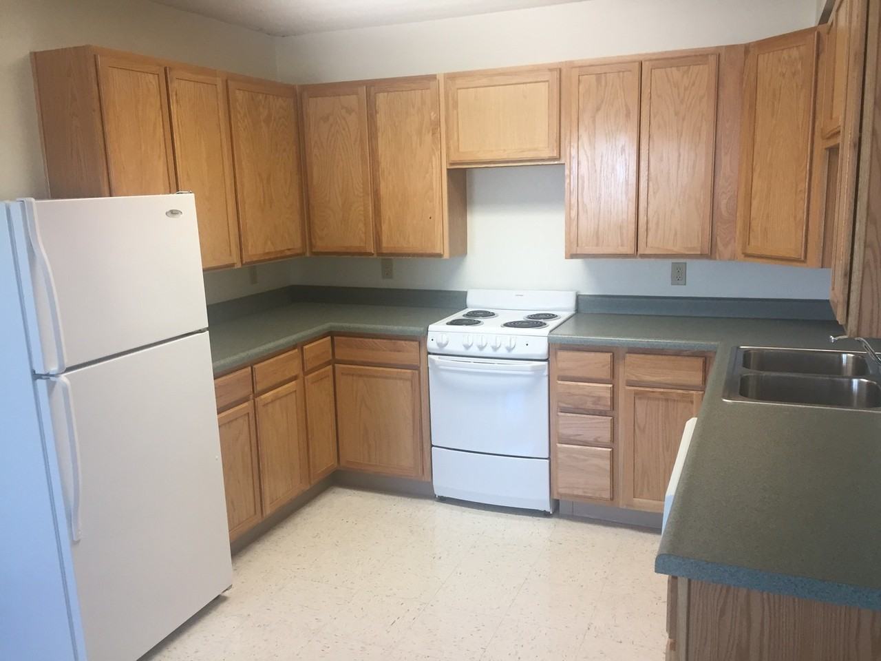 McKinley Tower Apartments - Photo 2 of 9