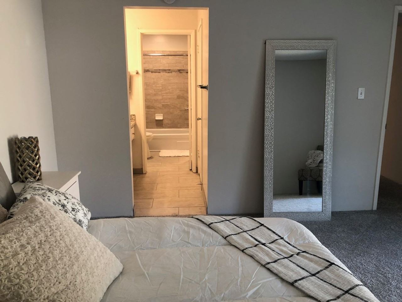 4700 Marconi Avenue - Photo 6 of 14