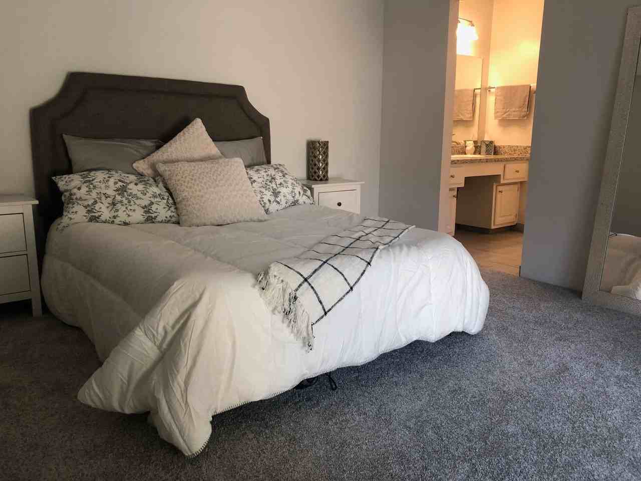 4700 Marconi Avenue - Photo 7 of 14