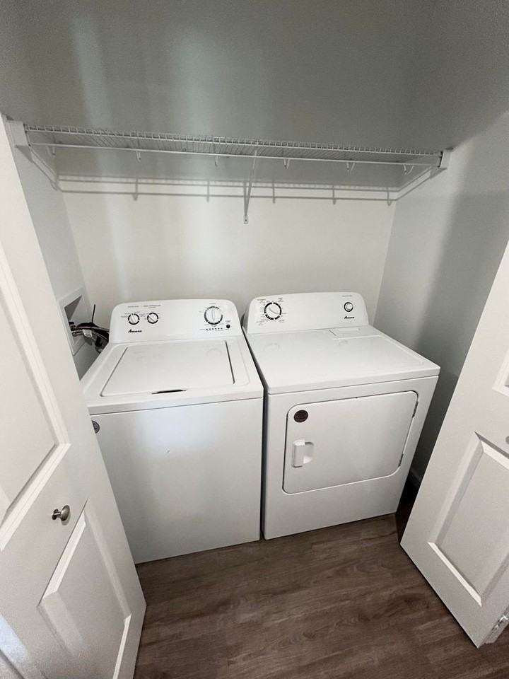 Sagamore Winds Apartments - Photo 4 of 50