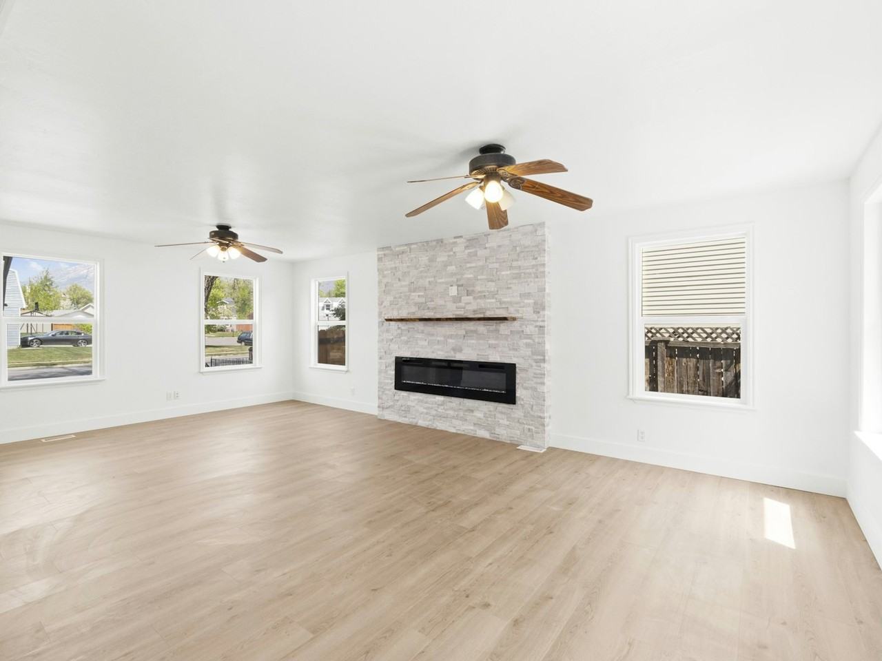 1630 Ridgemark Drive - Photo 3 of 27