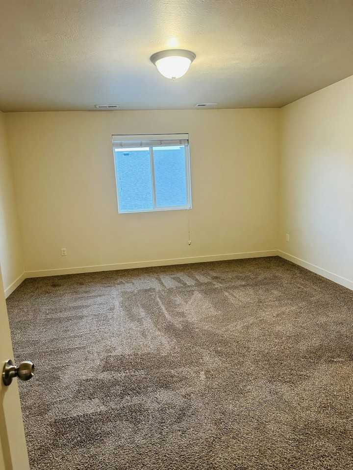 212 North 750 East Street, Unit Unit 216 - Photo 5 of 10