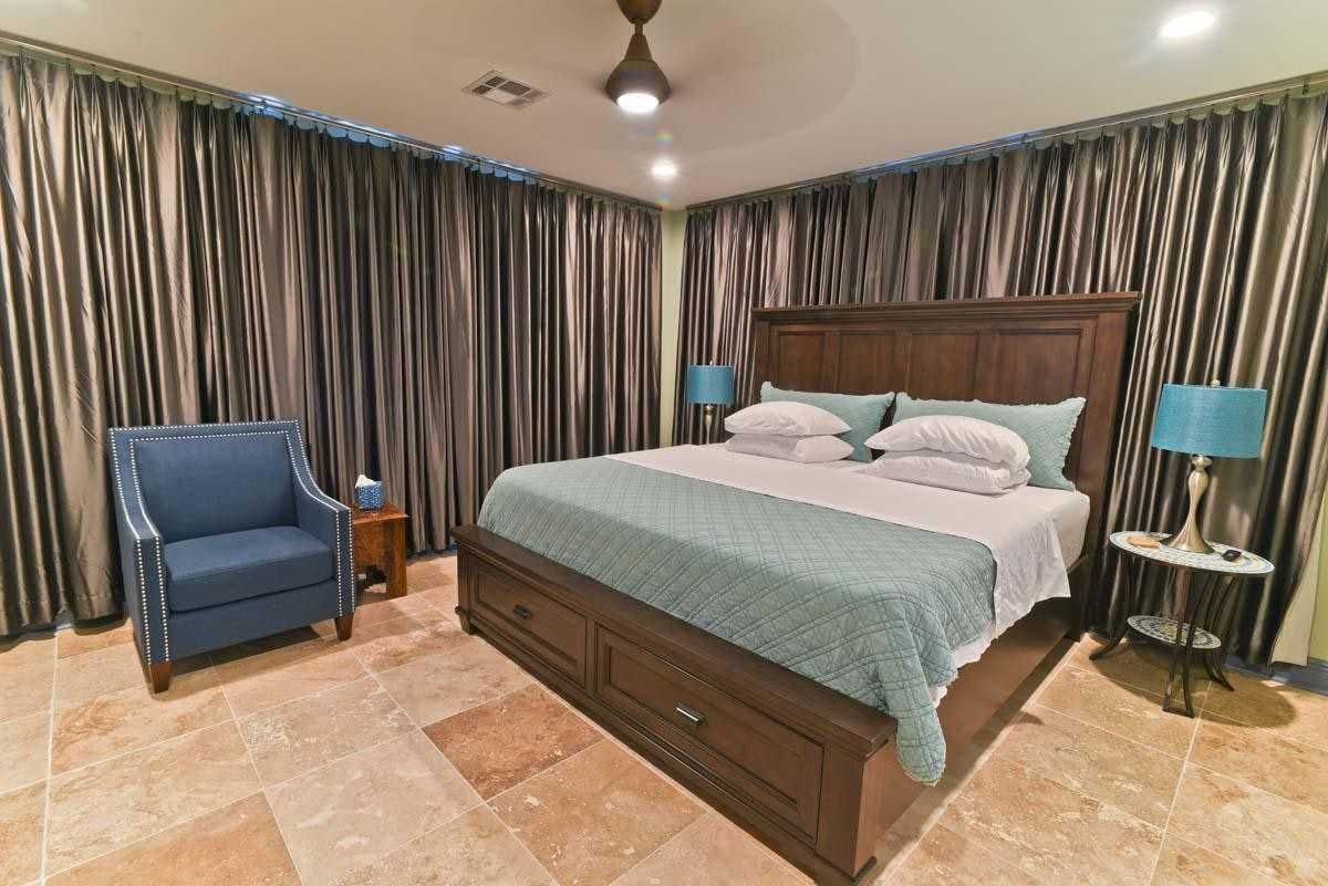 1031 10th Street - Photo 3 of 38