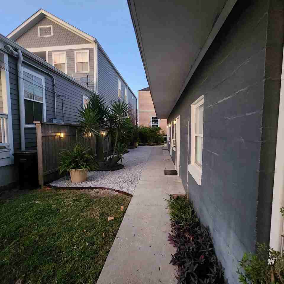 7449 Pitt Street, Unit Audubon House 1 - Photo 2 of 22