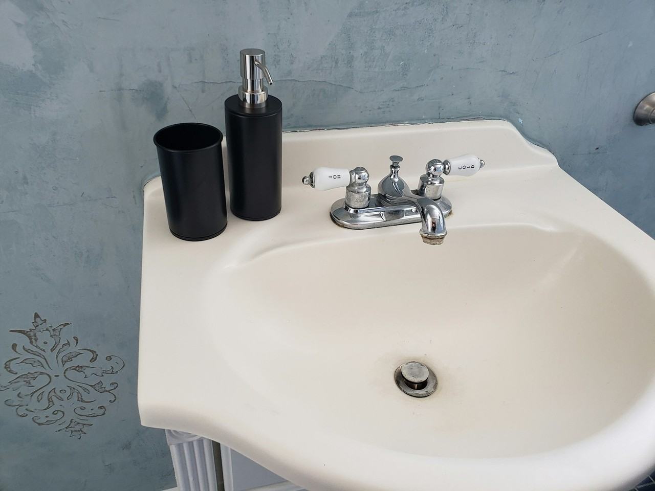 7449 Pitt Street, Unit Audubon House 1 - Photo 7 of 22