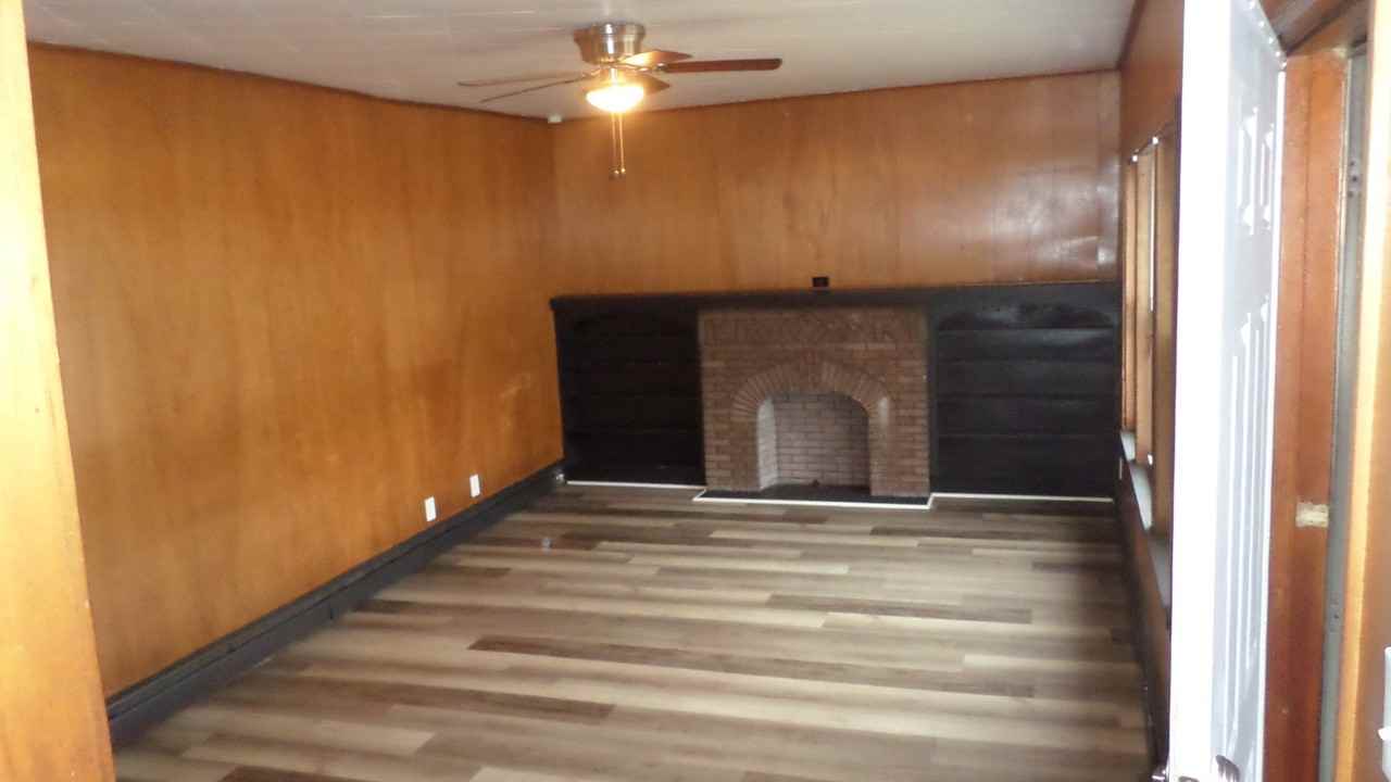 247 Baldwin Ave - Photo 3 of 35