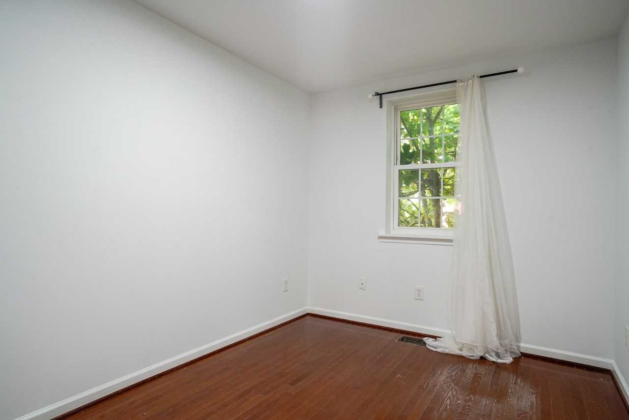 619 Florida Avenue Northwest, Unit C - Photo 7 of 19