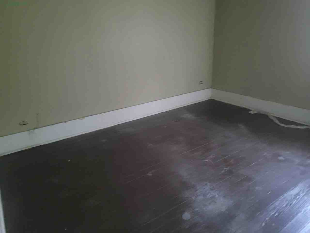 305 South Everett Street - Photo 4 of 10