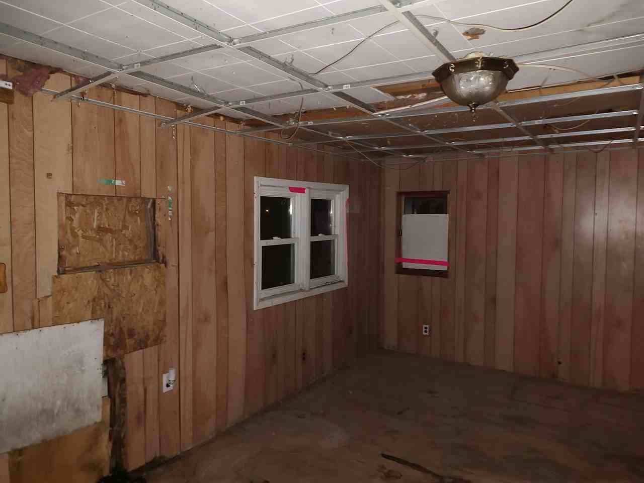 517 North Indiana Avenue - Photo 5 of 10