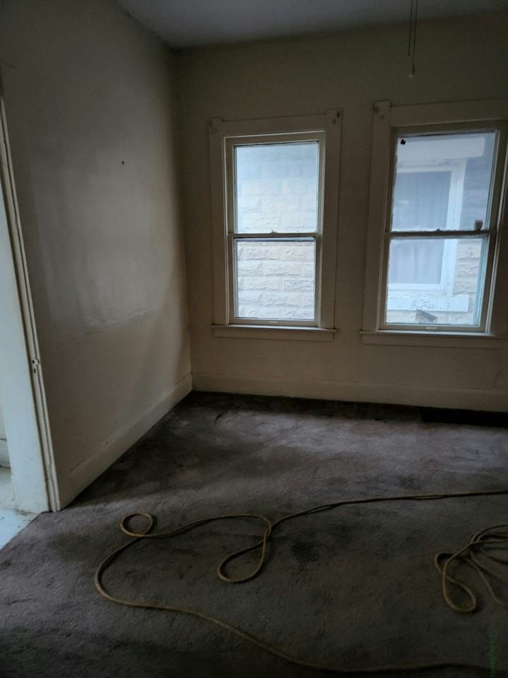 2453 Caledonia Street - Photo 6 of 14