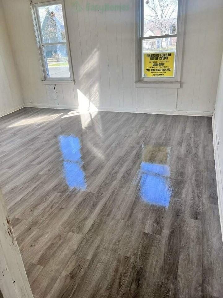 1540 West Kettelle Street - Photo 3 of 5