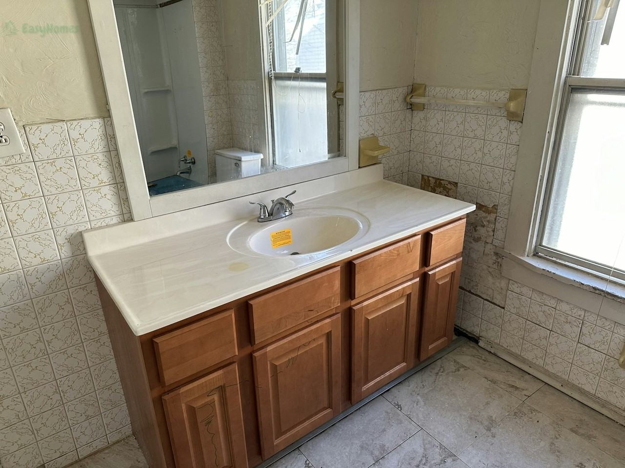 1003 West Columbia Terrace - Photo 4 of 11