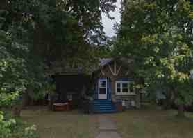 featured image of 203 W Lindell St