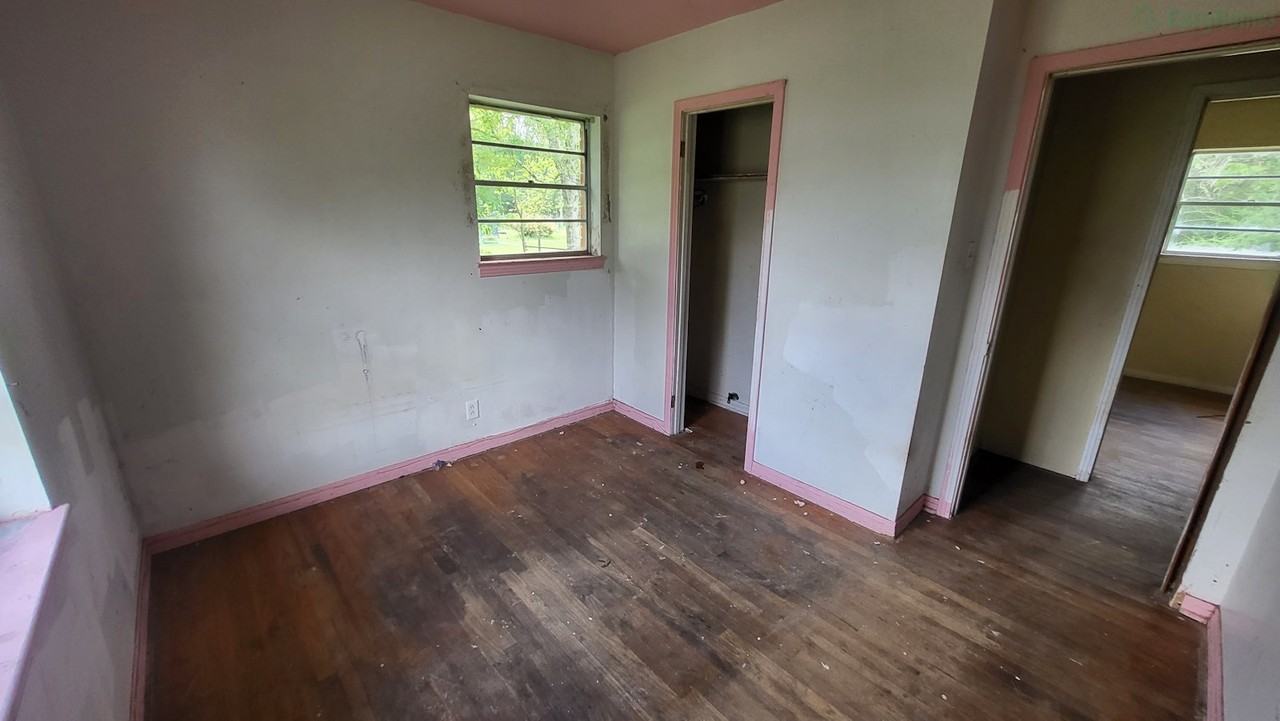 515 McBride Circle South - Photo 5 of 5