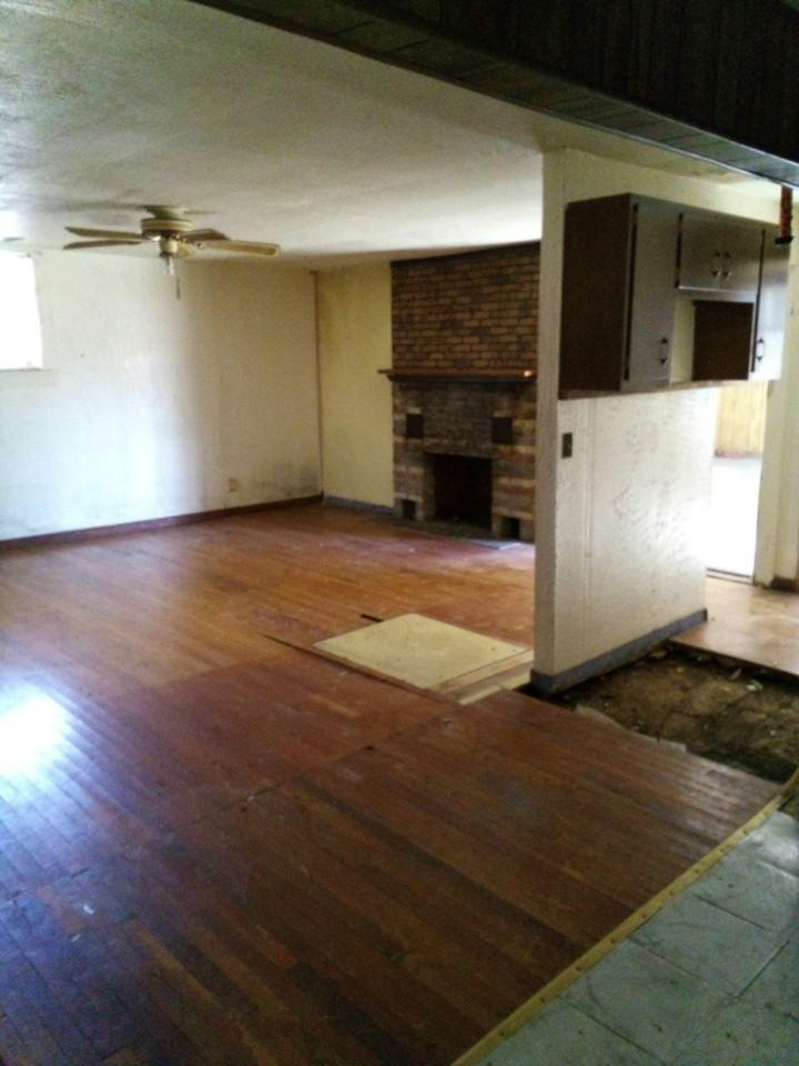 313 Station Street - Photo 3 of 10