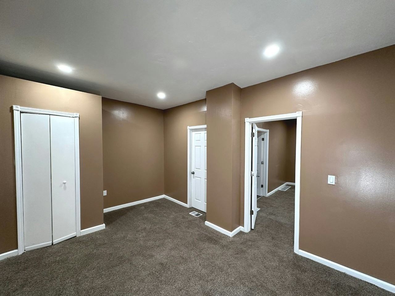 3026 Erin Avenue - Photo 2 of 14