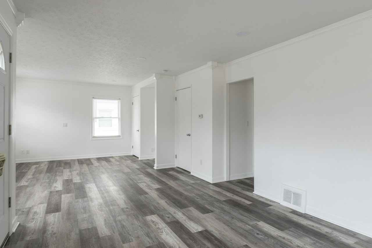 513 Henry Street - Photo 4 of 17