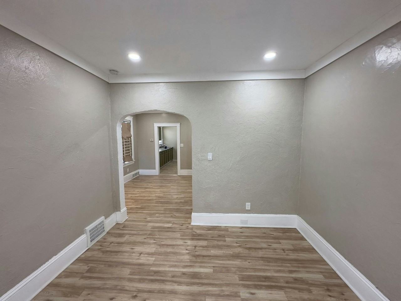 2964 E 61st St - Photo 3 of 9