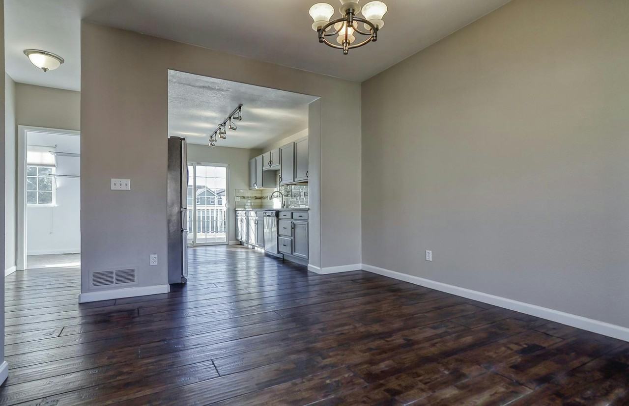 2685 Live Oak Court - Photo 5 of 36