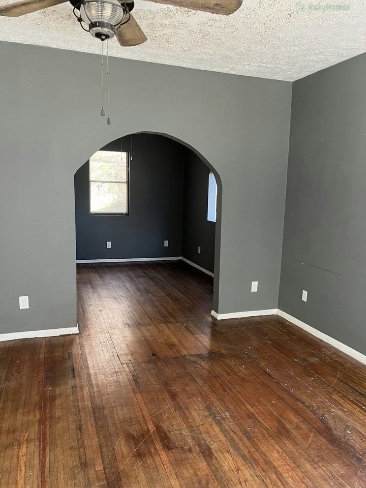 531 4th Street - Photo 6 of 14