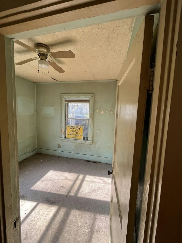 2214 North Linsley Court - Photo 3 of 19