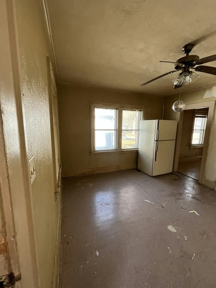 2214 North Linsley Court - Photo 5 of 19