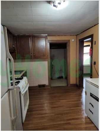 3598 East 75th Street - Photo 2 of 9