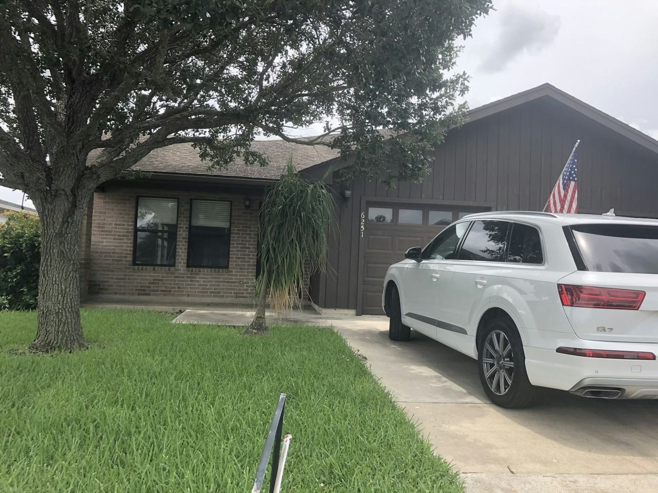 6251 Camelot Drive - Photo 6 of 19