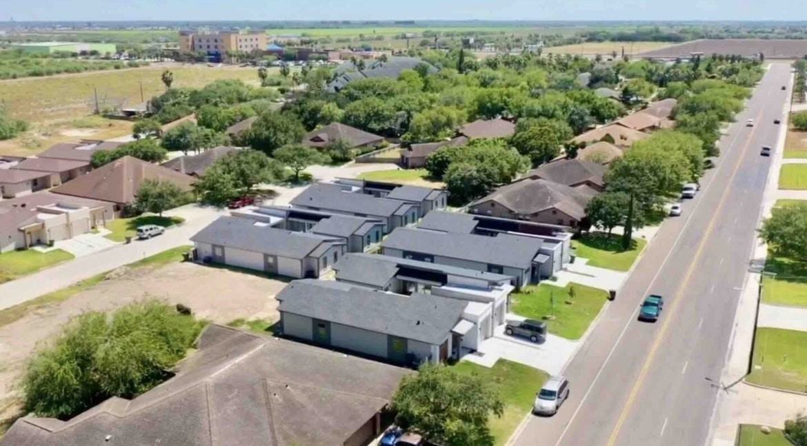 610 Camelot Drive, Unit 610 - Photo 3 of 12