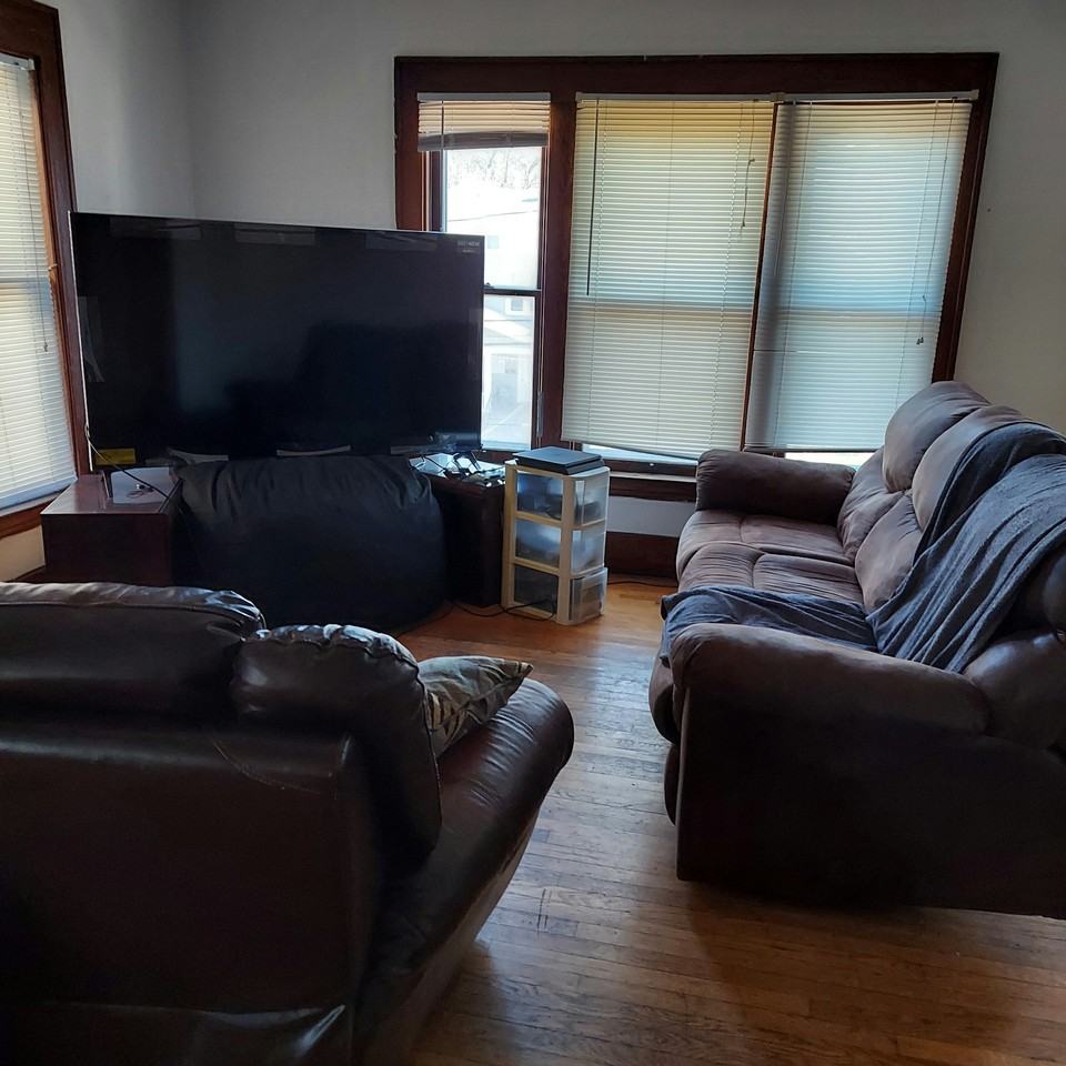 916 Ackerman Avenue, Unit Room 5 - Photo 6 of 10