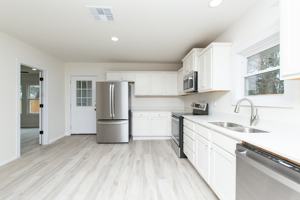 featured image of 135 E 13th Ave