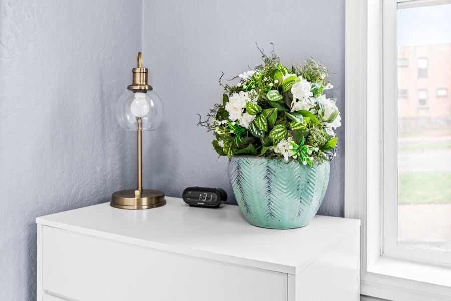 432 North 7th Avenue East, Unit Lower 2BR/1BA Unit 1 - Photo 5 of 15