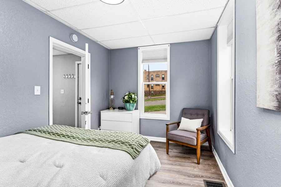 432 North 7th Avenue East, Unit Lower 2BR/1BA Unit 1 - Photo 6 of 15