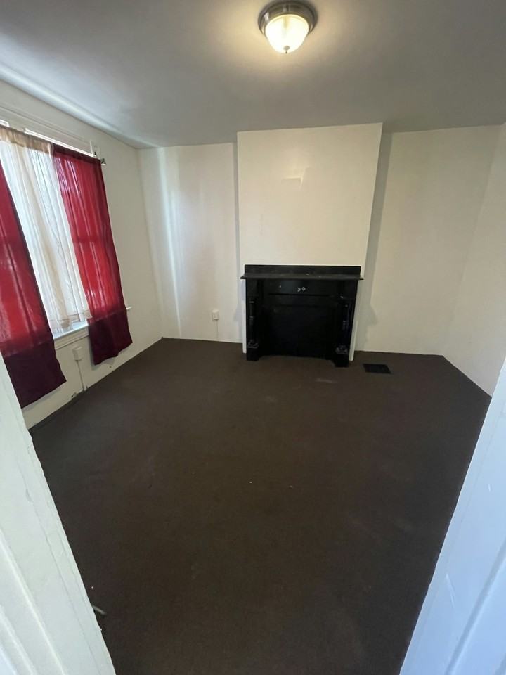 7 Plough Street - Photo 2 of 8