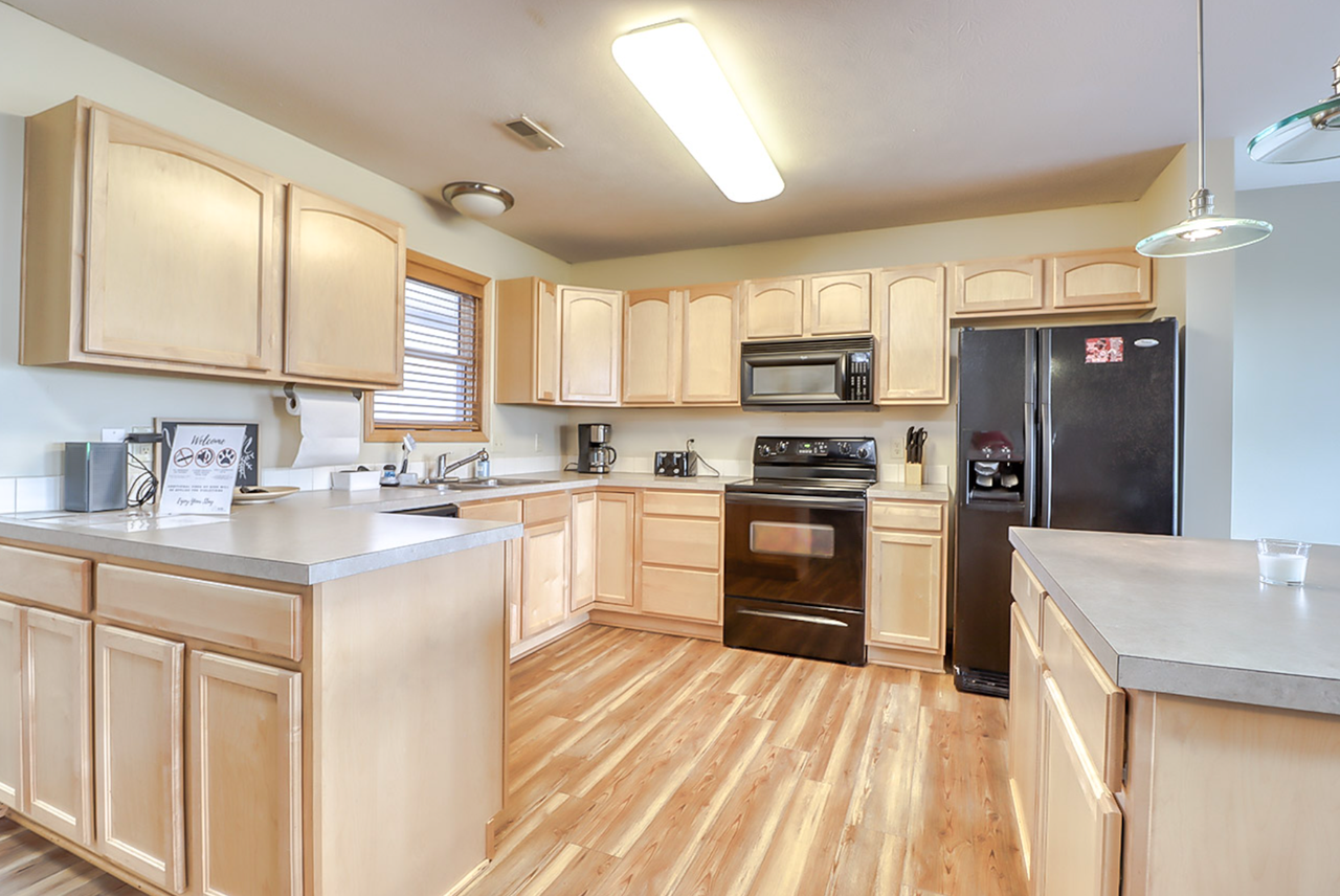 3530 McLaughlin Drive - Photo 5 of 22