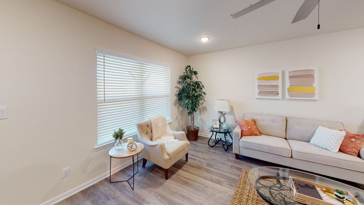 The Ranch On Rhones Quarter - Photo 7 of 31