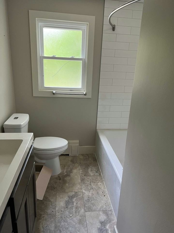 818 North Monroe Street, Unit 3 - Photo 4 of 6