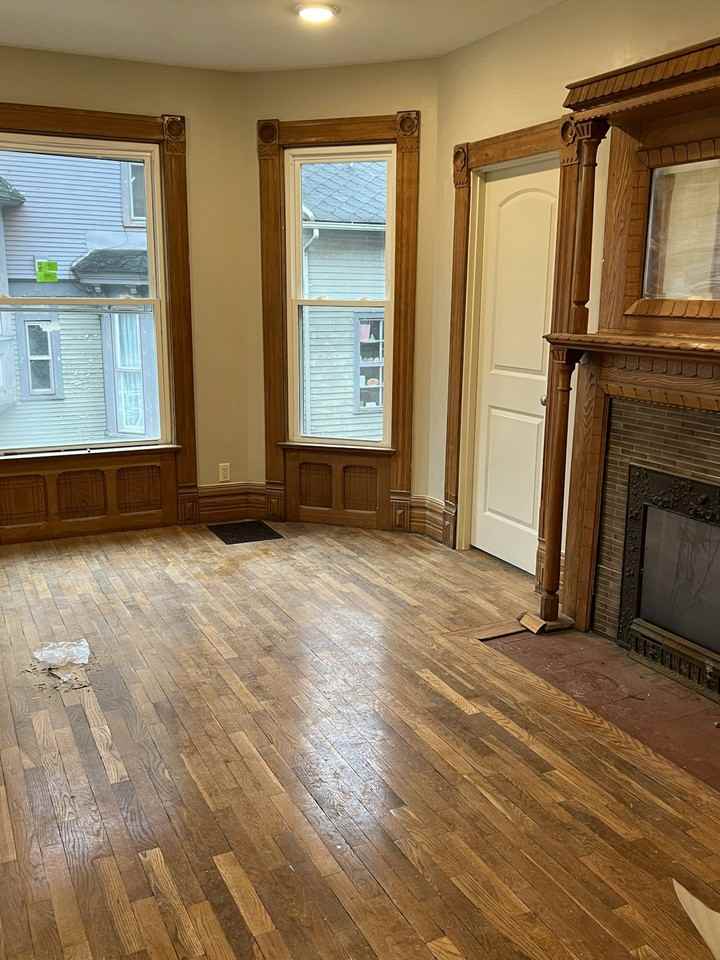 405 East Porter Street, Unit 1 - Photo 2 of 7