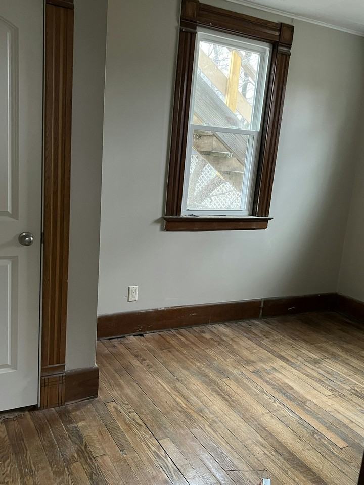 405 East Porter Street, Unit 1 - Photo 3 of 7