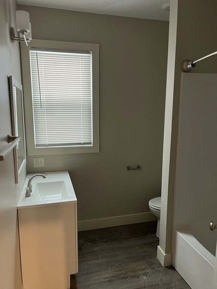 405 East Porter Street, Unit 1 - Photo 6 of 7