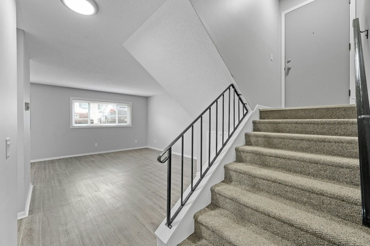 924 Southeast 9th Avenue, Unit 926 - Photo 5 of 23