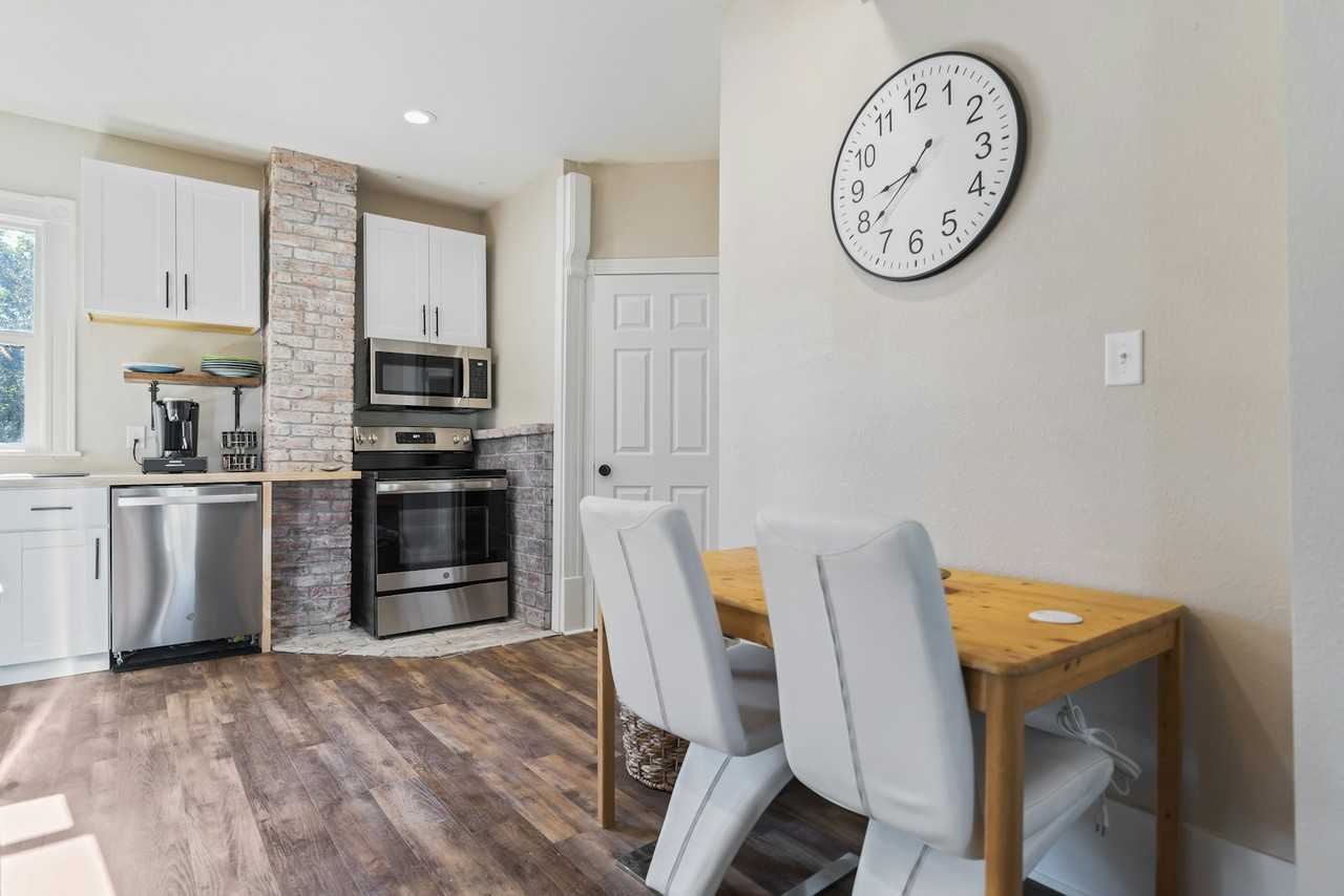 129 North Wahsatch Avenue, Unit A - Photo 2 of 12