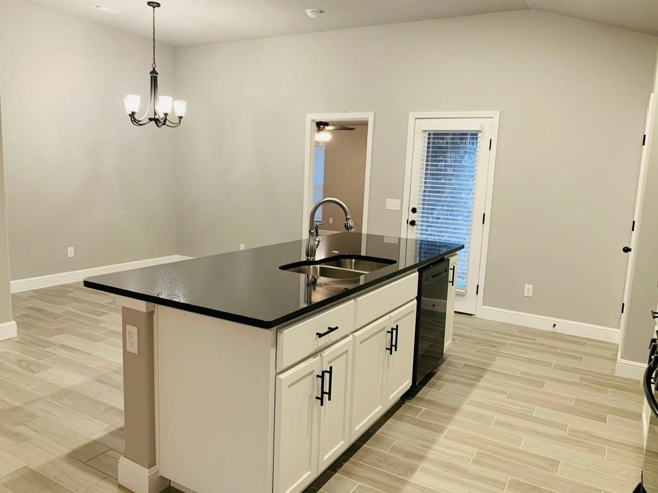 525 Northwest 59th Avenue - Photo 6 of 16