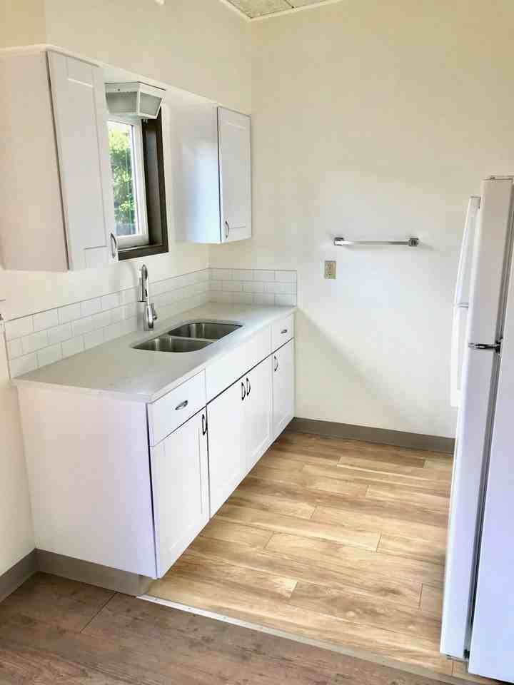 6791 Southeast Alberta Avenue, Unit 6791 - Photo 7 of 12