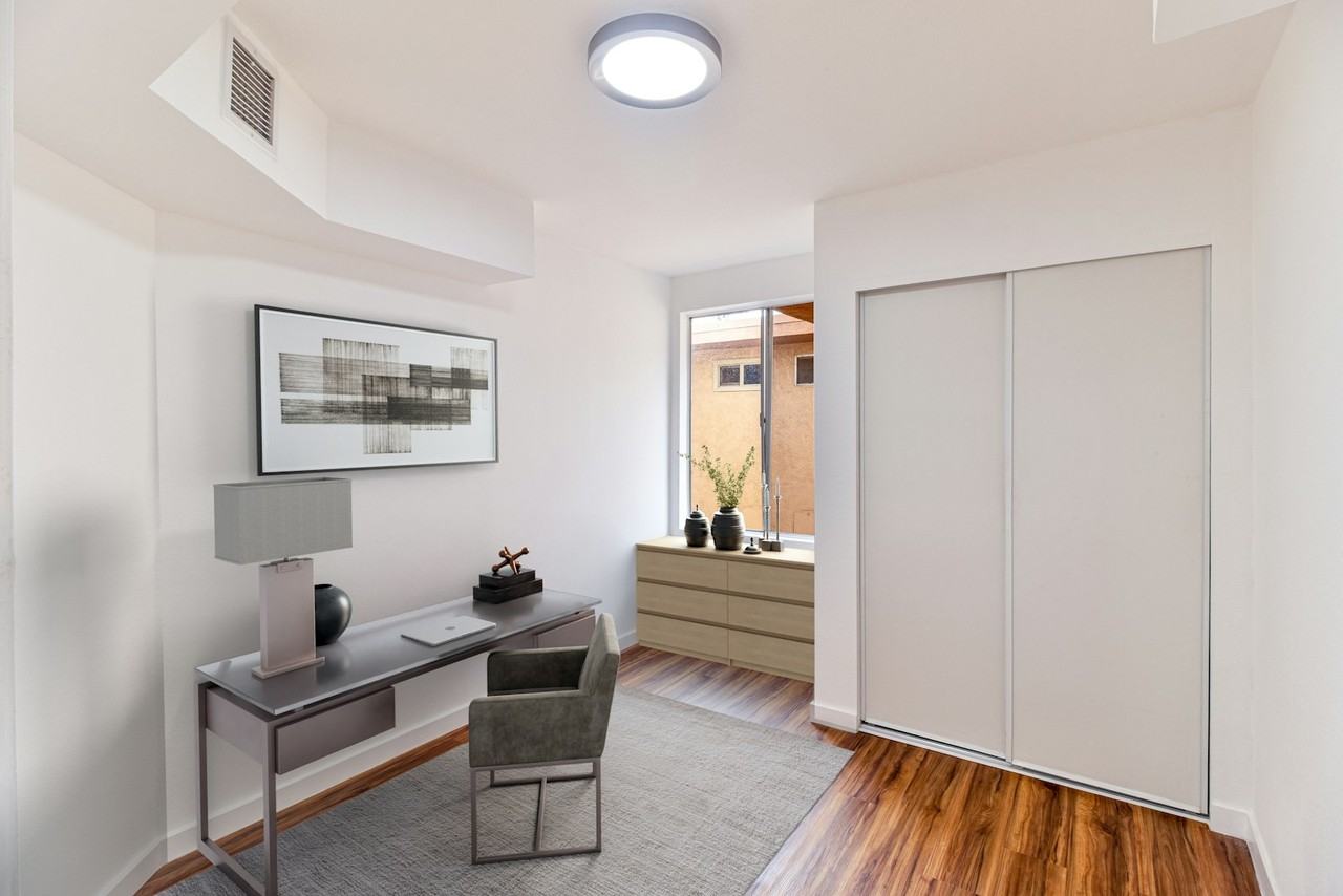 400 North Sunrise Way, Unit 264 - Photo 5 of 31