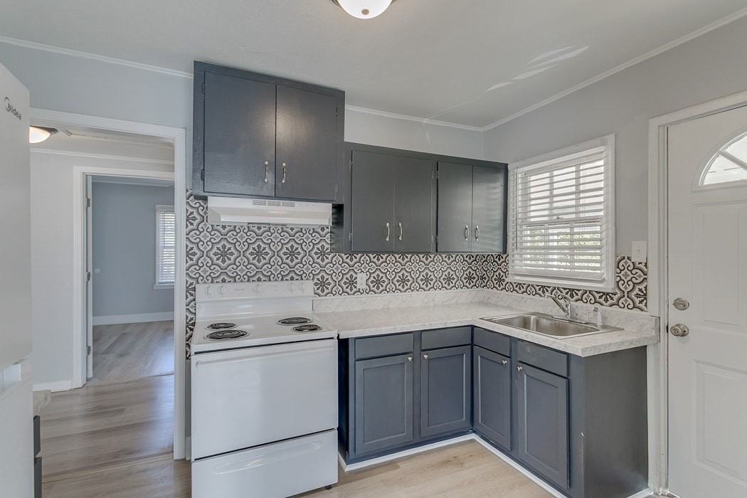 167 Potter Drive - Photo 2 of 15