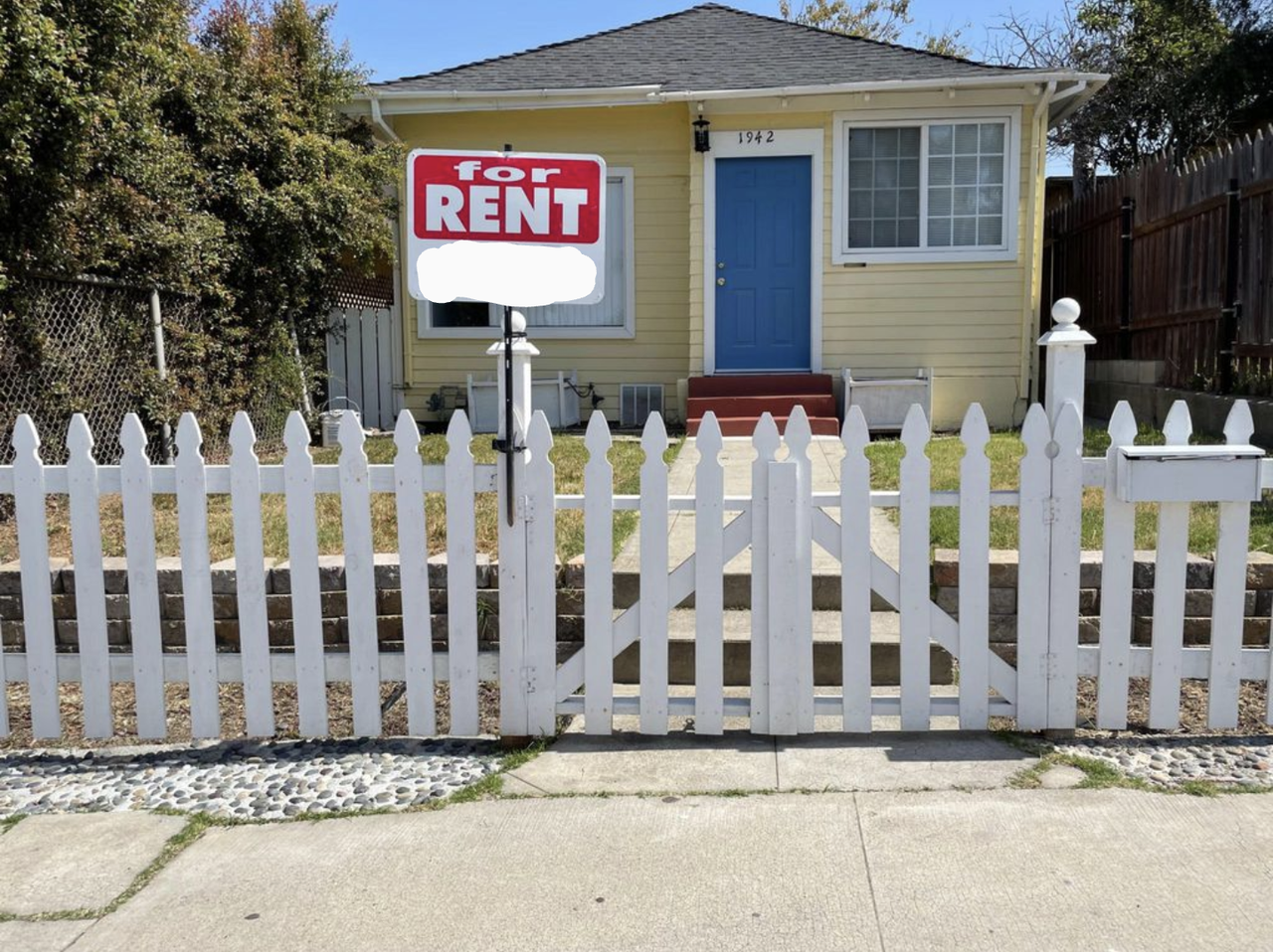 1942 Harrison Ave - Photo 2 of 16