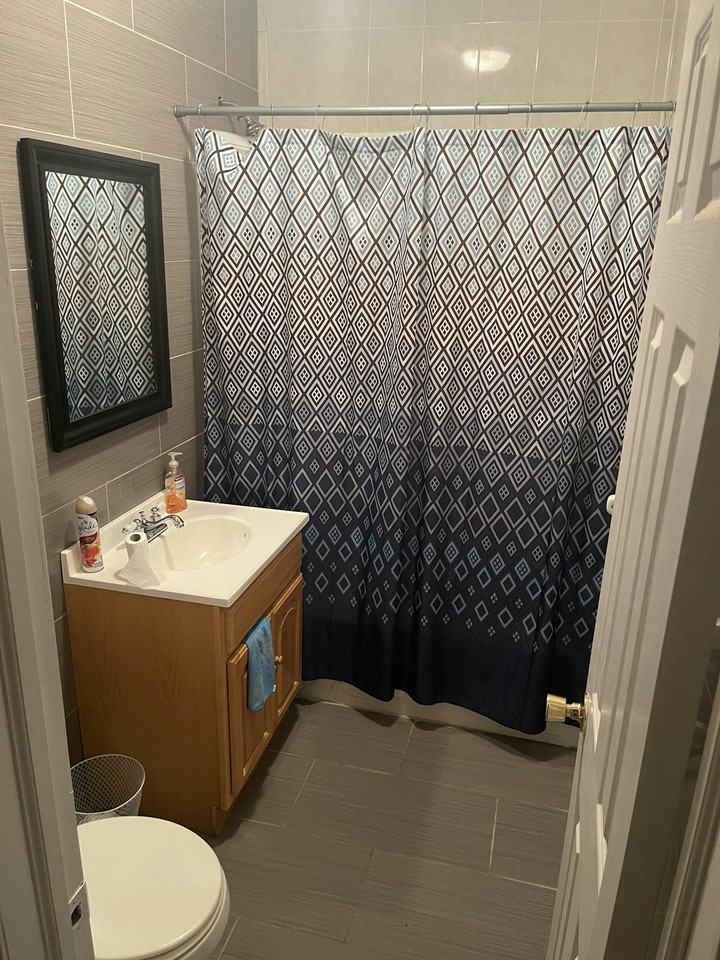 823 Saratoga Avenue, Unit RM 2C - Photo 6 of 11