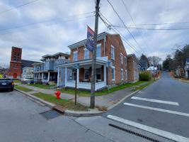 featured image of 181 Canal St #1