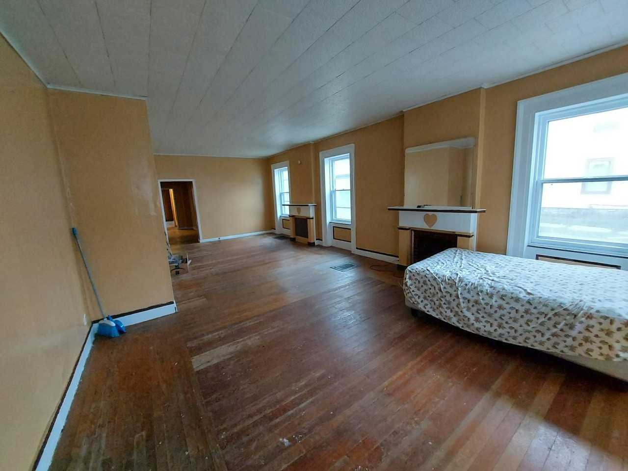 181 Canal Street, Unit 1 - Photo 4 of 19